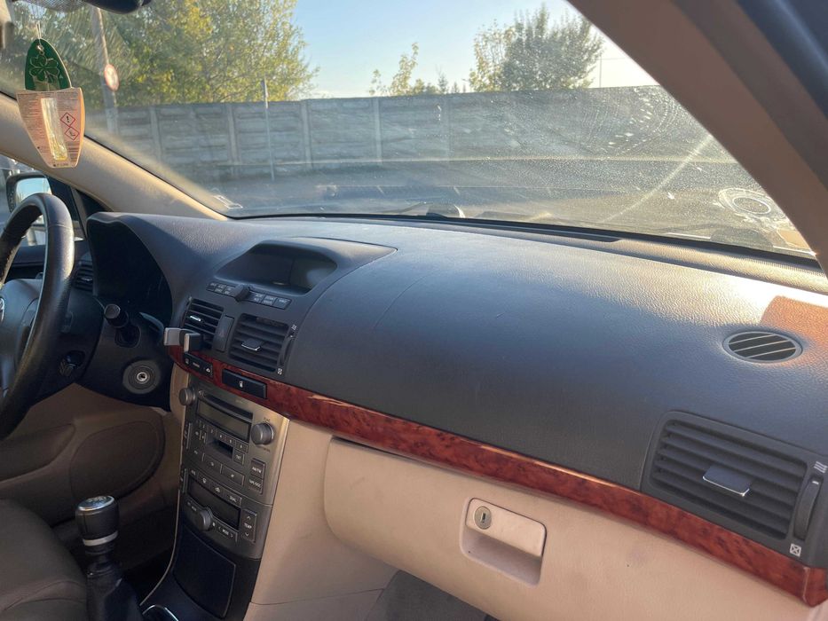 Toyota Avensis – 2.2 D-4D, 2006 – Diesel, Negru
