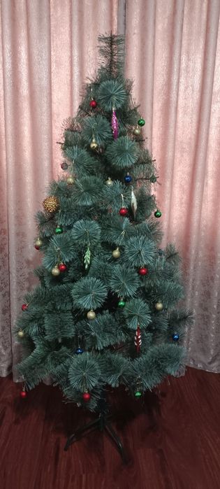Ёлка искусственная