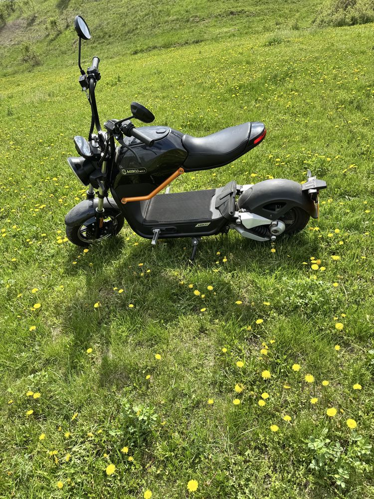 Scuter electric.