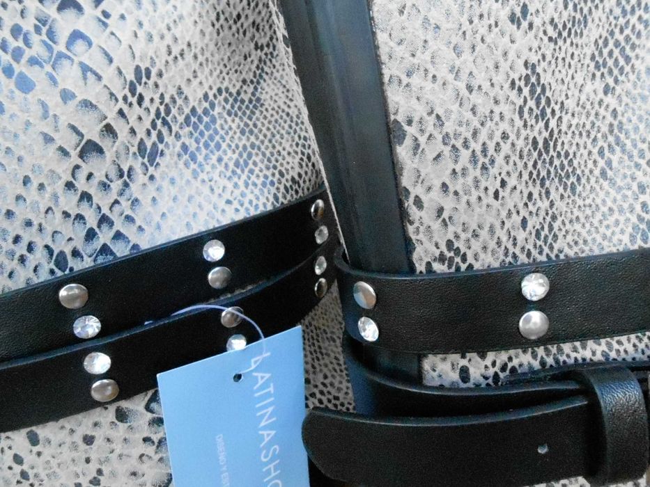 CIZME superbe - cu STRASURI - cumparate în Bilbao- Spania - nr.38