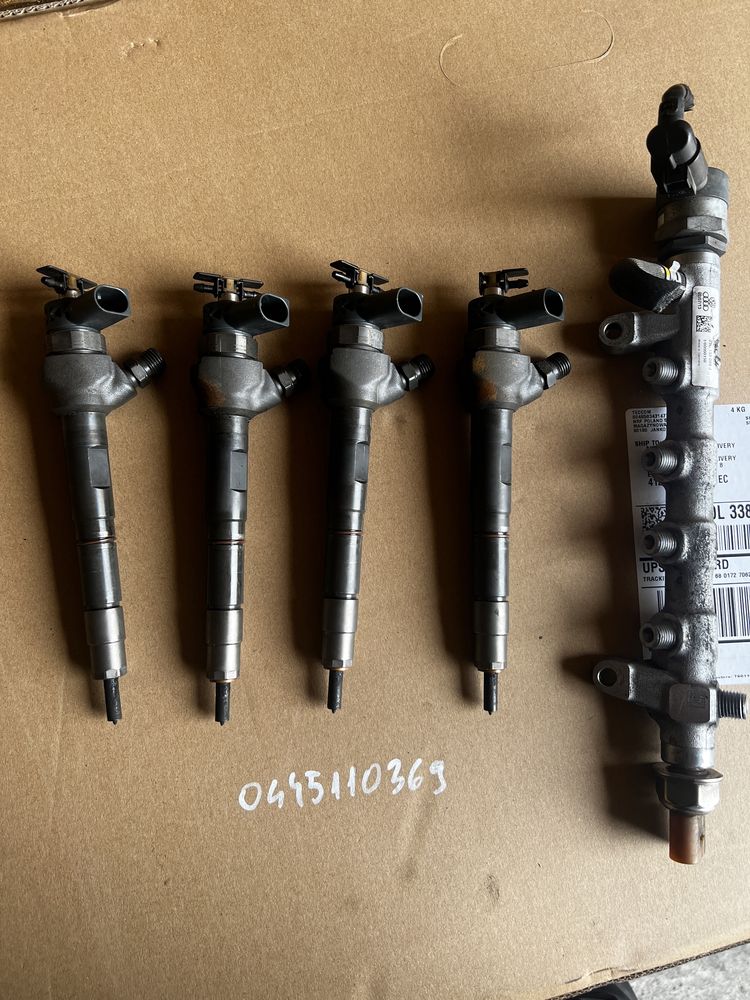 Injector injectoare rampa cid 0445110 369 audi VW conditie perfecta