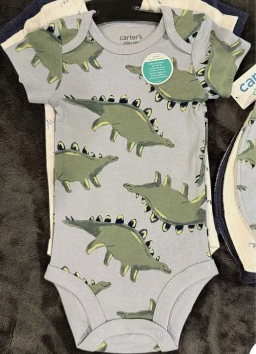 Продам Carter's.Новые. Р от 3 до 6 м, от 6 до 9 м. Комплект из 3 штук.