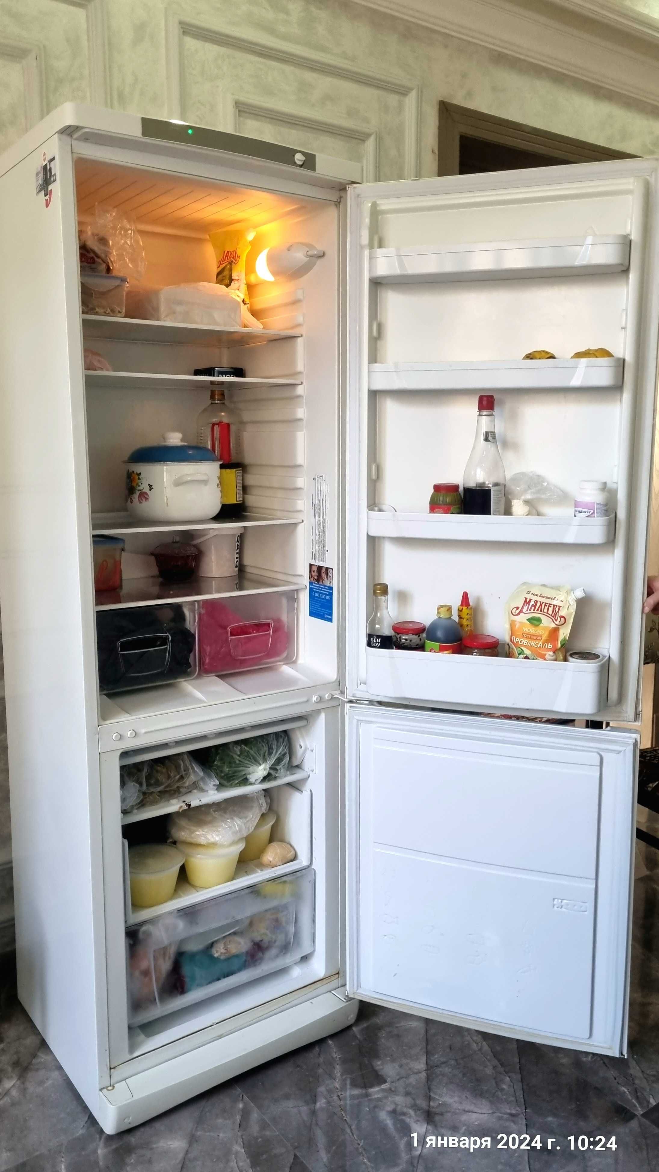 продаётся  - INDESIT - Холодильник с морозильником