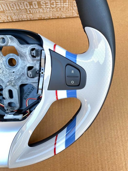 Volan piele Renault Clio 4 Captur nou editie limitata original Renault