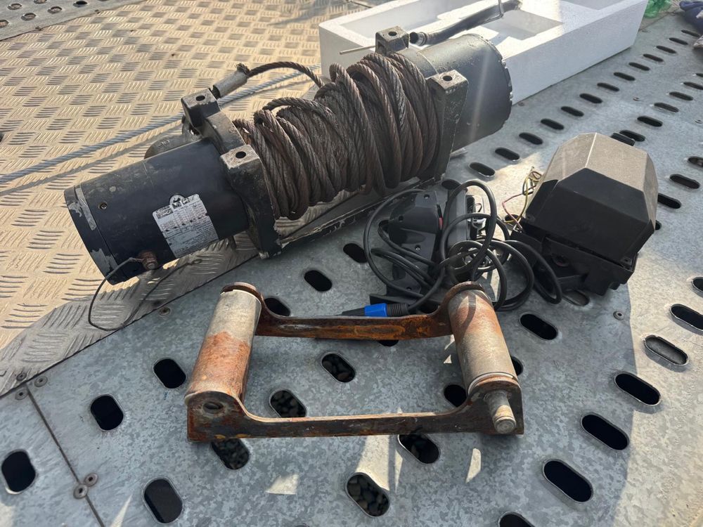 Troliu electric 13000 lbp , 6t