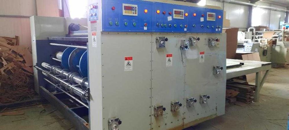 Linie de productie cutii din carton microondul,CO3 si CO5