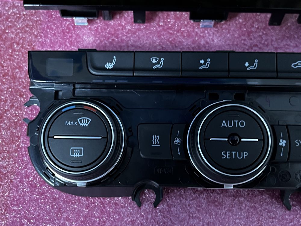 Panou climatronic Volkswagen Golf 7 + ramă adaptoare