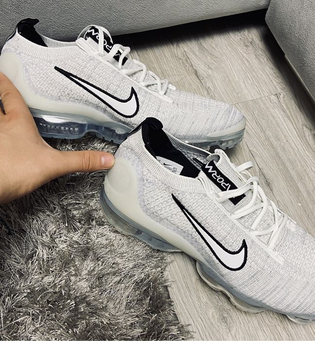 Nike Air VaporMax Flyknit [44]