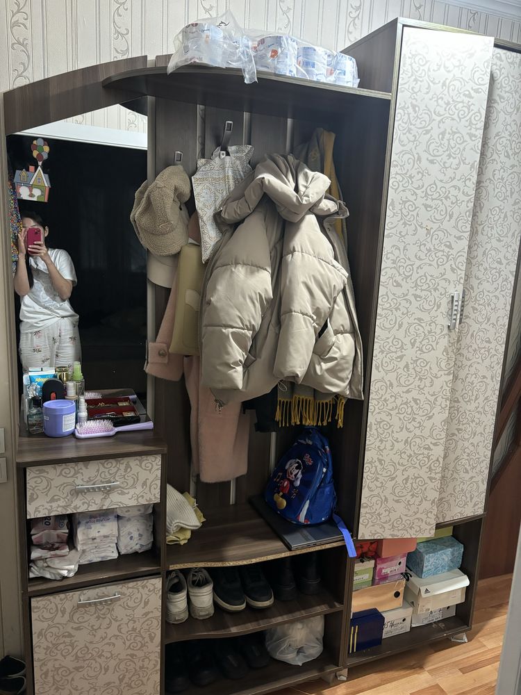 Шкаф для прихожую