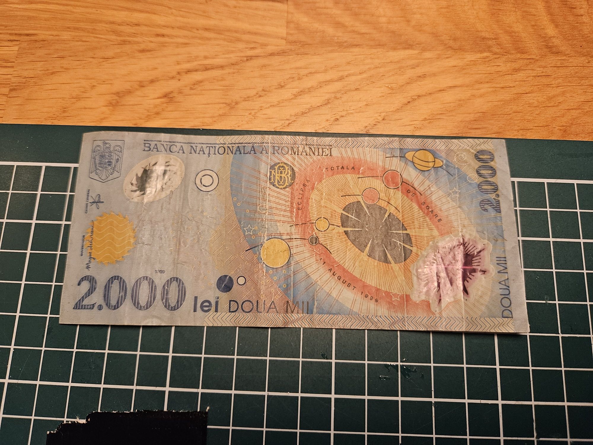 Bancnota eclipsa 2000 lei