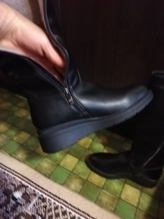 Продам женски зимныи сопошки