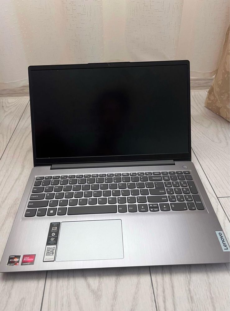 Laptop Lenovo IdeaPad 3