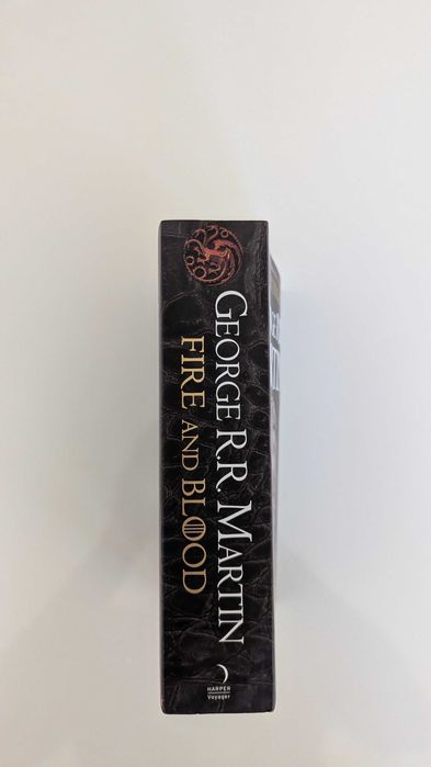 Fire and Blood by George R.R. Martin, бестселър, английски език