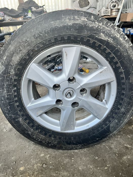 Комплект дисков на лексус