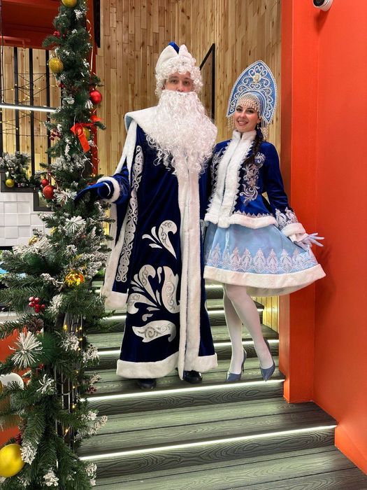 Дед Мороз и Снегурочка