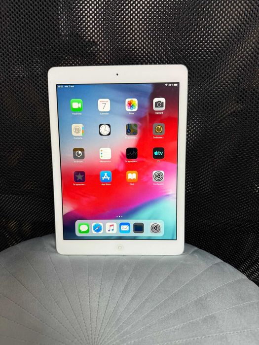 Tableta Apple Ipad Air 16 GB - Wi-Fi -Silver -perfect functionala