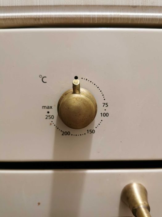 Cuptor incorporabil rustic Beko