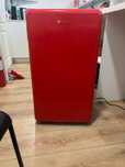 Frigider Vortex rosu