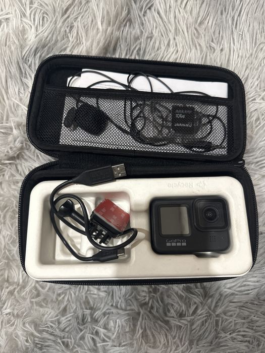 Продаю GoPro HERO9 Black с комплектом