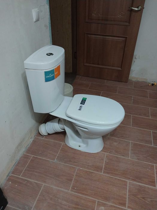 Унитаз в отличном состоянии с микроволновкой самсунг