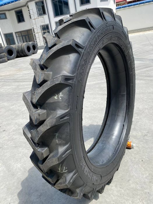 Шина размер 12.00R20 KUNLUN