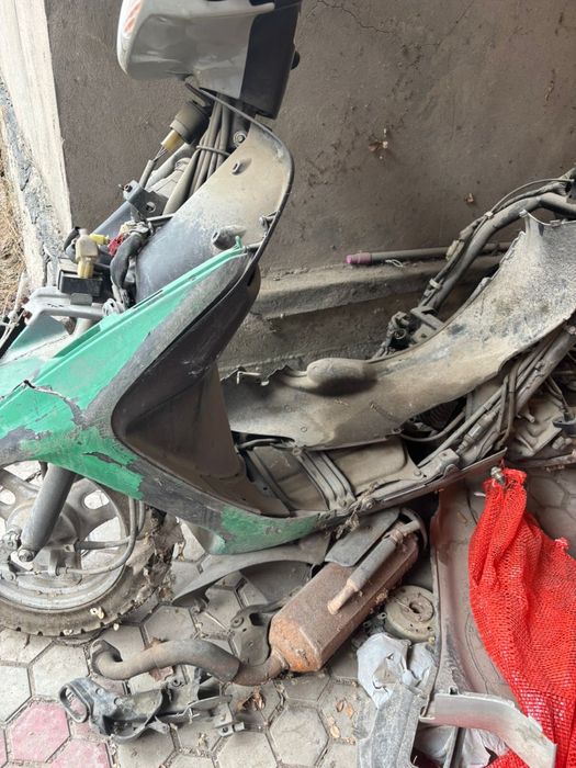 Продам на запчасти  мопед Honda DIO 34F