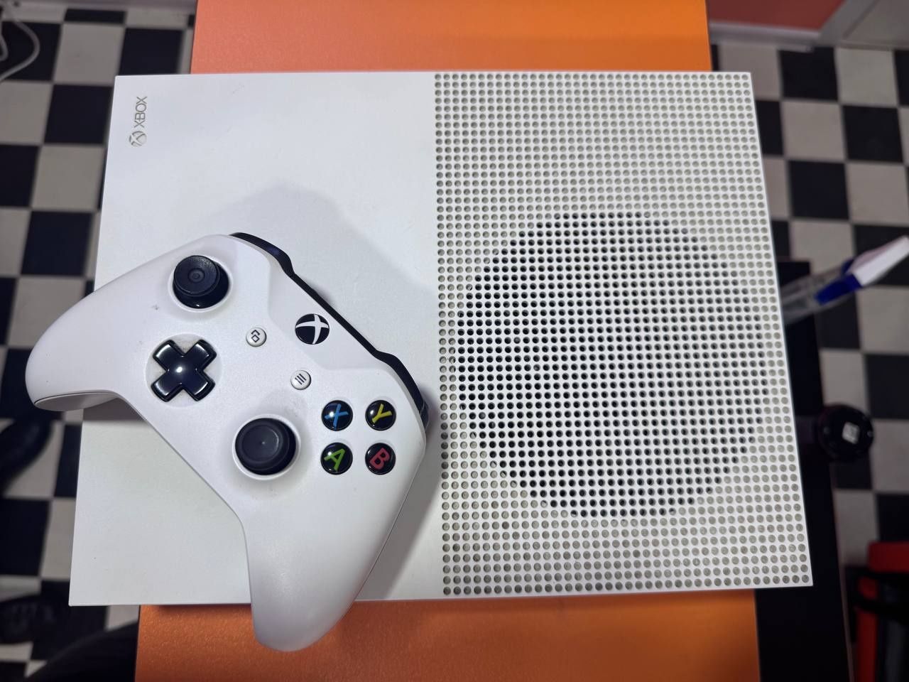 Продается приставка XBOX