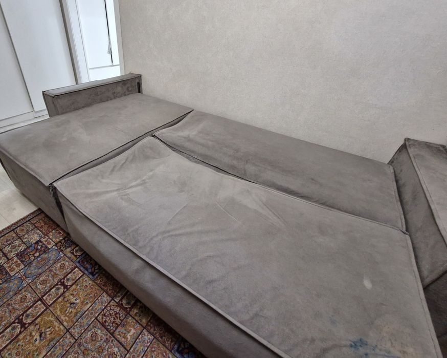 Отдам диван для Вашей гостиной.