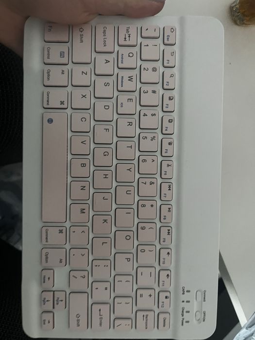 Tastatura magnetica Bluetooth