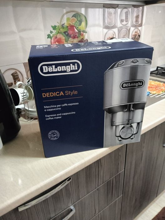 Expresor cafea DeLonghi.