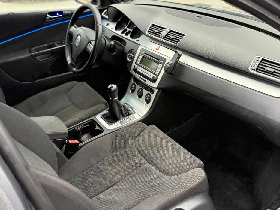 Volkswagen Passat 1.9 Diesel 2007 avariat,lovit,defecr