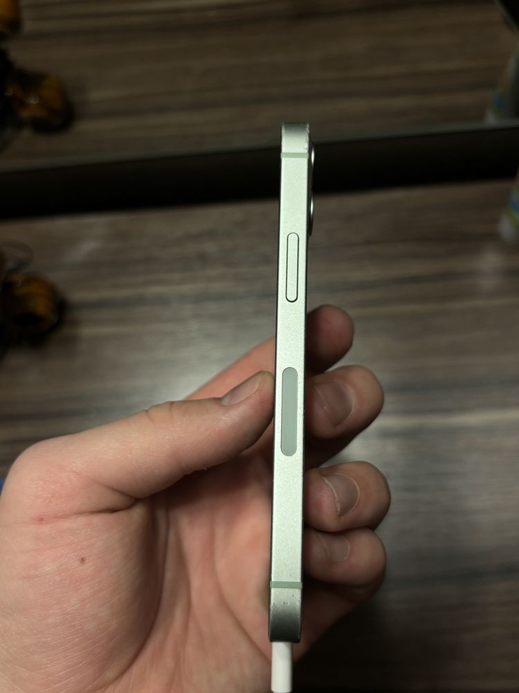 Продаю Iphone 12mini