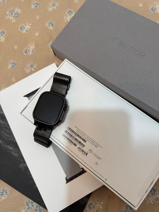 Apple Watch Ultra 2     49mm Black Ti