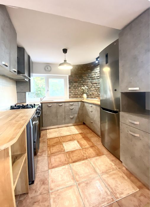 Apartament cu 3 camere de inchiriat