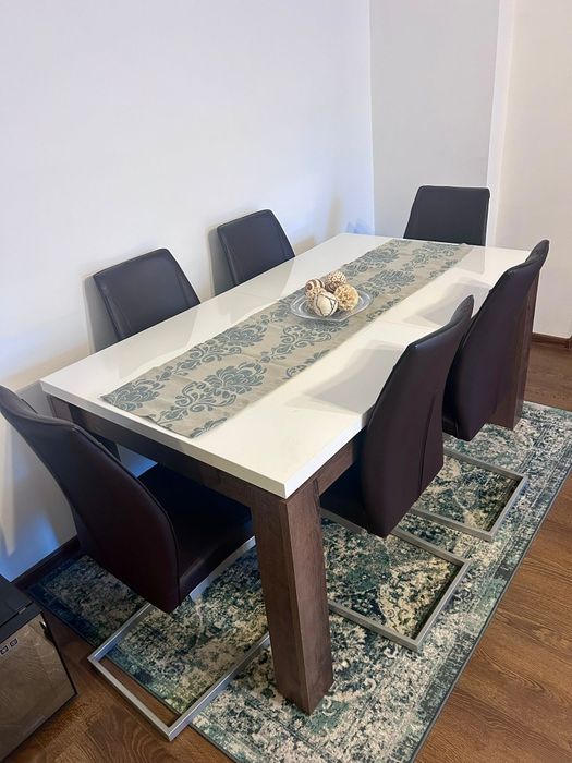 Set 6 scaune dining Mobexpert pret 400 lei/set