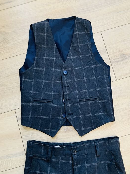 costum pantaloni si vesta6-8ani
