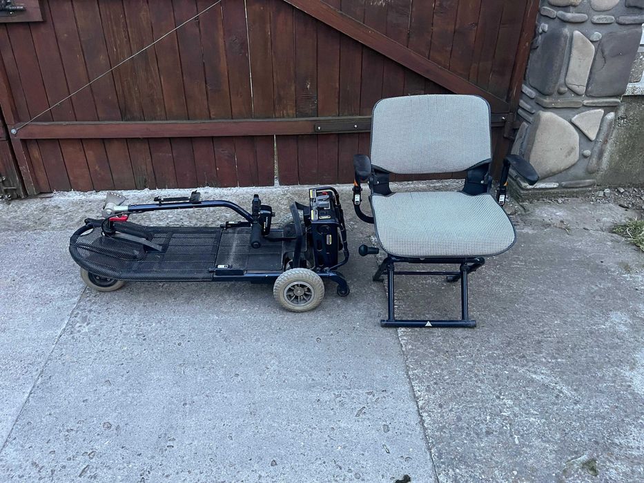 Scuter Carut electric pentru persoane cu dizabilități handicap batrani