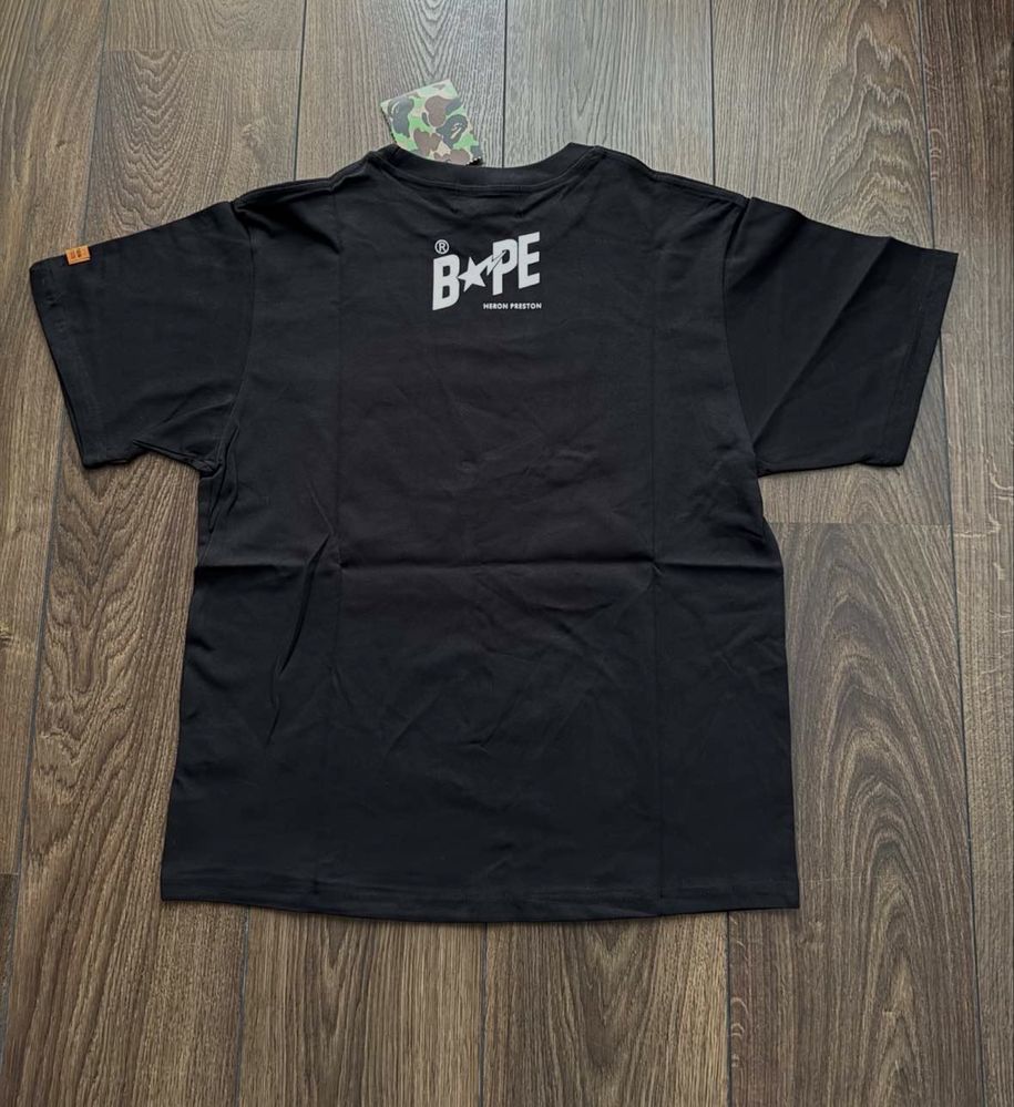 различни тениски Bape, A bathing ape T-shirt