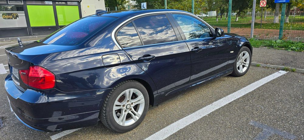 BMW 318 D E90 facelift
