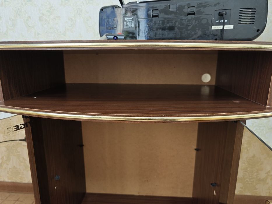 Тумбочка в хорошем состоянии