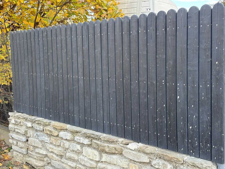 Porti si garduri din lemn (la comanda)