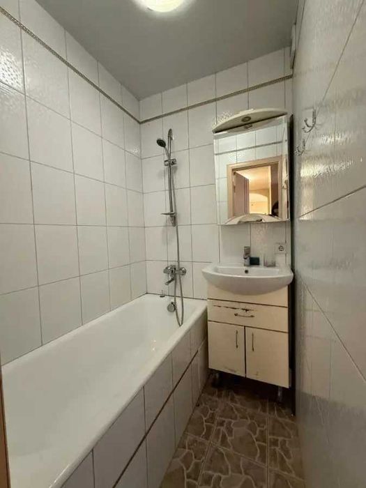 Дава се под наем Двустаен апартамент в София, Зона Б-18 - 62 кв.м за 433.5 € - Снимка #4