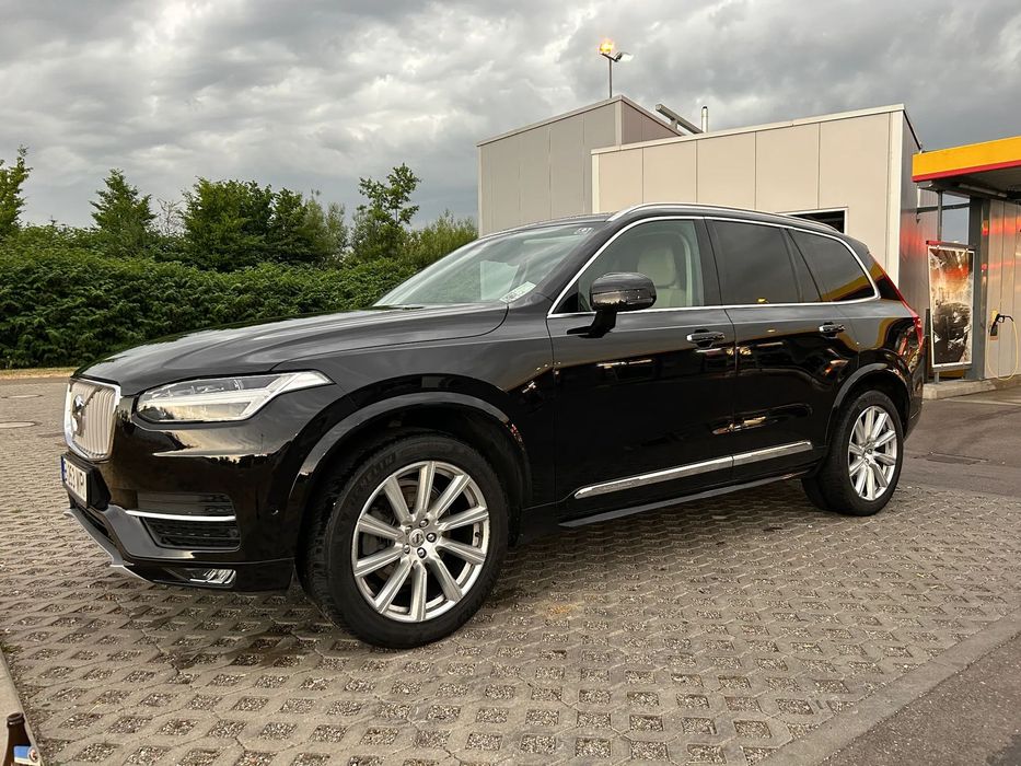 Volvo XC 90 Volvo XC 90 7 locuri Inscription 235 cp AWD D5 Geartronic