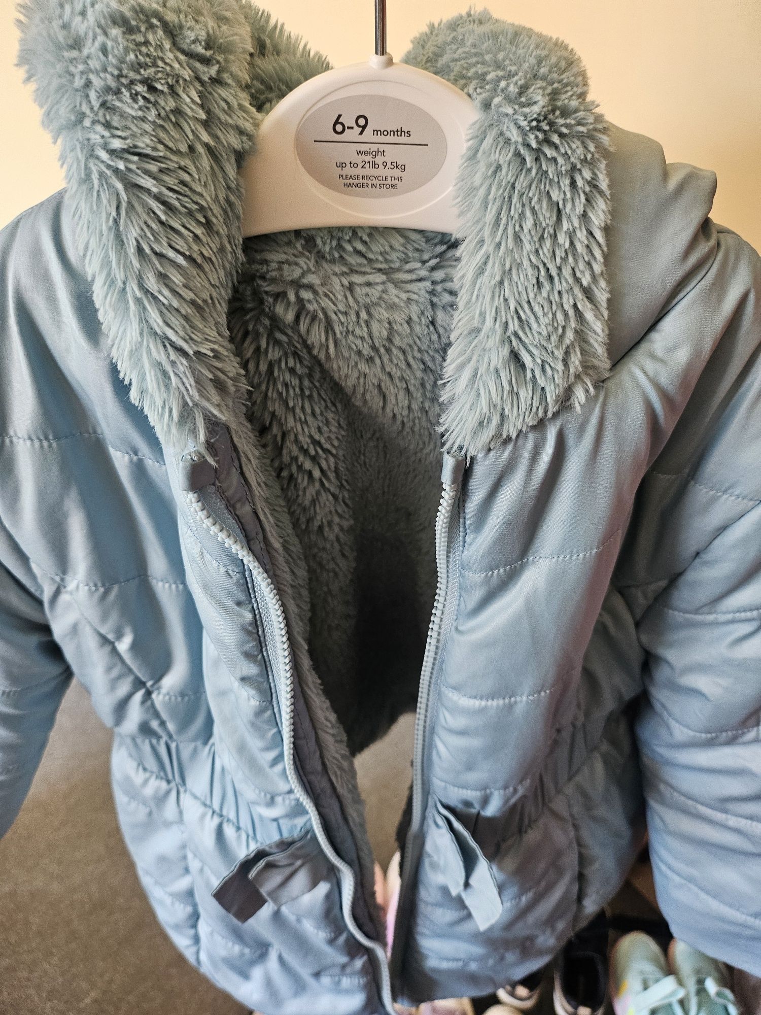 MAYORAL, BENETTON, DEGI за момиче 12-18м.Якета,рокли,обувки.