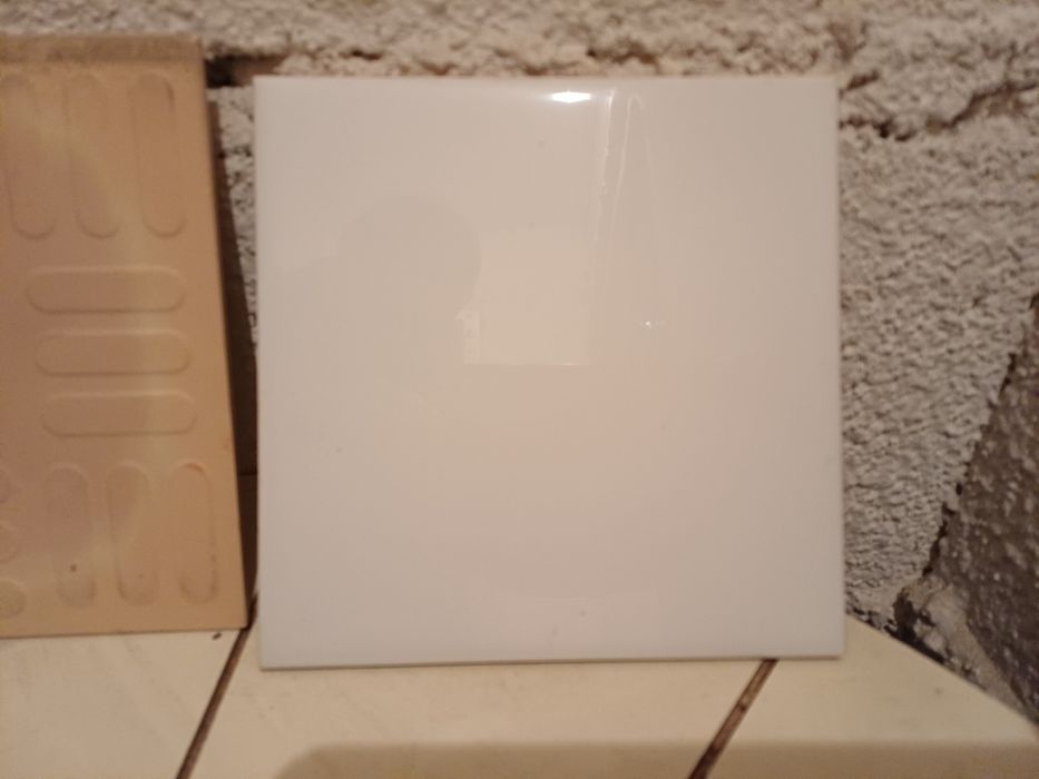 Фаянсови плочки 15 на 15 см