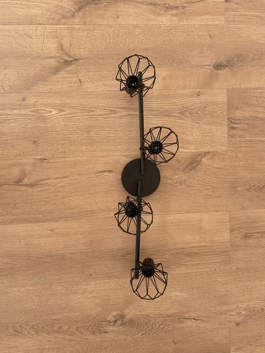 Lampa tavan 4 becuri