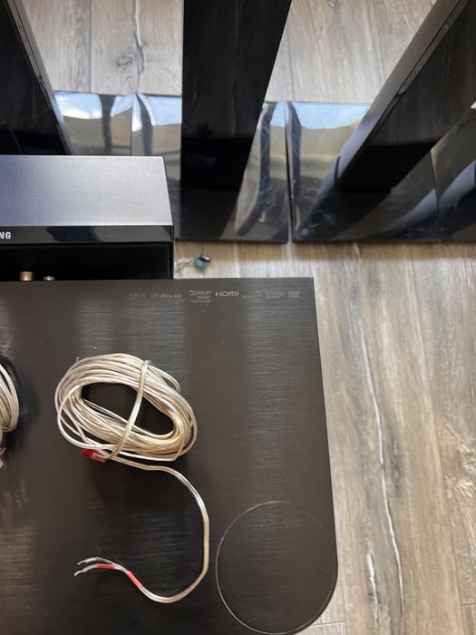 Sistem Home Cinema Samsung Blu-Ray HT-J4550