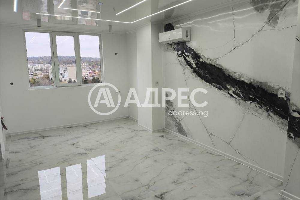 Апартамент след основен ремонт в централната част на града!