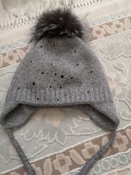 Шапка детская на 4-5 лет, очень тёплая, состояние отличное