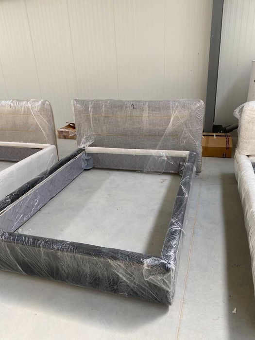 Италианска спалня, матрак 150х190 см и нощни масички